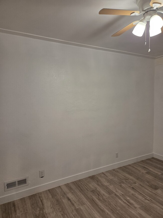 Foto del edificio - 224 Eureka Ave