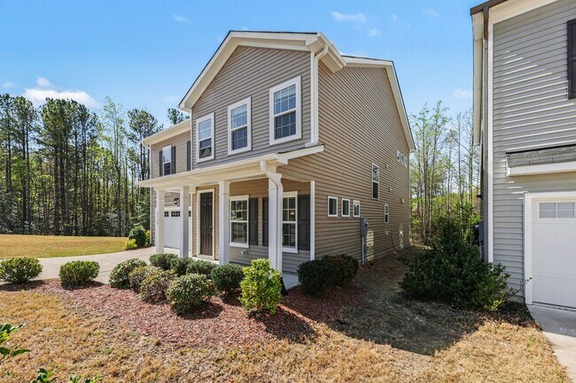 Foto del edificio - Modern 4BR Home in Raleigh | Great Location