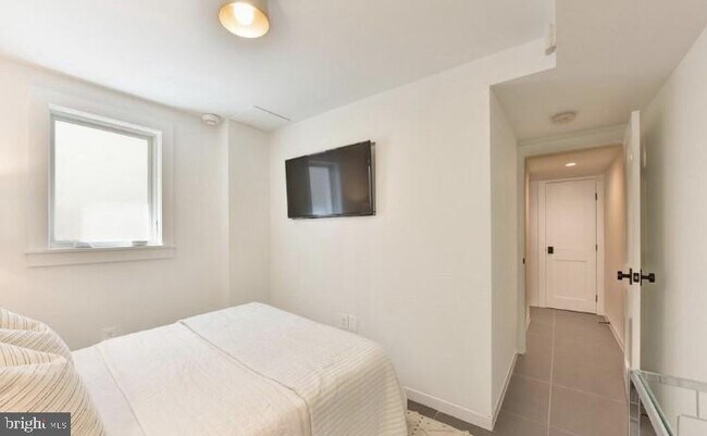 Foto del edificio - 1617 Marion St NW
