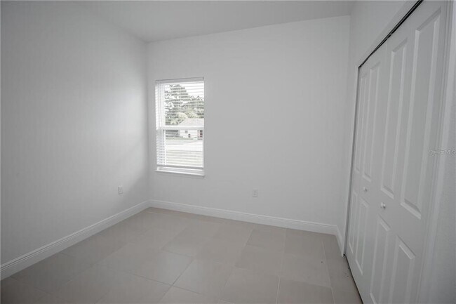 Building Photo - 483 Marion Oaks Blvd