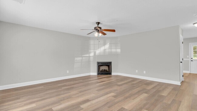 Foto del edificio - East Brainerd | 2 Beds, 2.5 Baths, Patio, ...