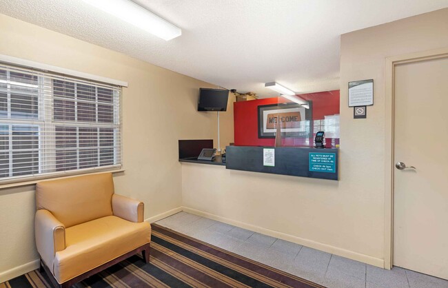 Building Photo - Furnished Studio-Chesapeake - Crossways Blvd.