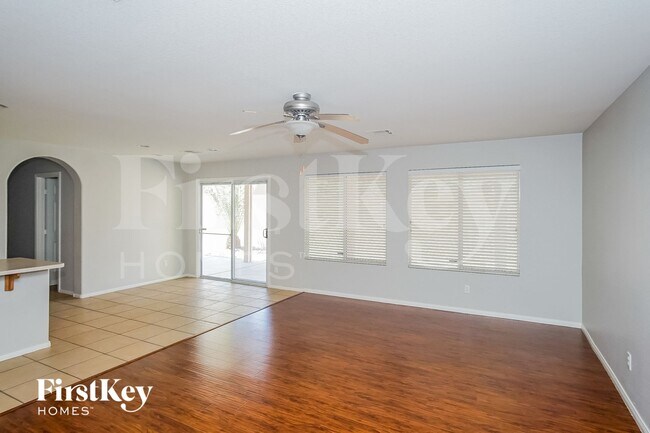 Foto del edificio - 5333 N Carlsbad Heights St