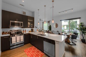 Mezzo Kirby Med Center apartments — community photo - Mezzo Kirby Med Center
