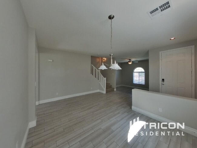 Building Photo - 9105 Nicklewood Ave