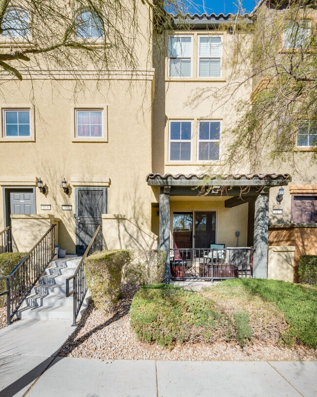 Building Photo - 4650 Ranch House Rd