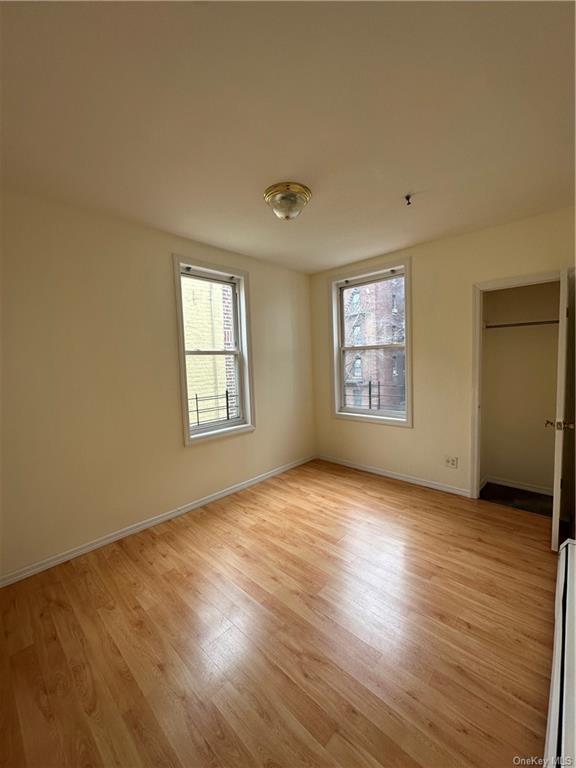 Building Photo - 1821 Loring Pl S