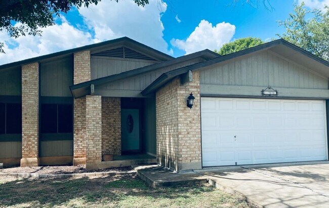 Building Photo - 1702 Goodson Ln