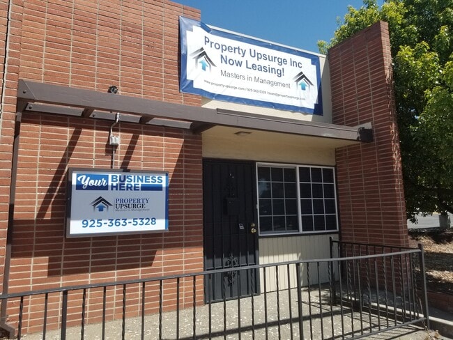 Building Photo - 1901 Railroad Ave