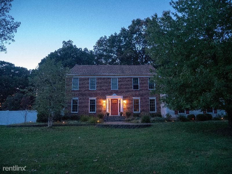 Primary Photo - 4 br, 2.5 bath House - 50 Kevin Dr