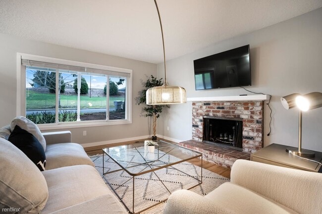 Building Photo - 1 br, 1 bath House - 13665 Sw Parkway Wond...