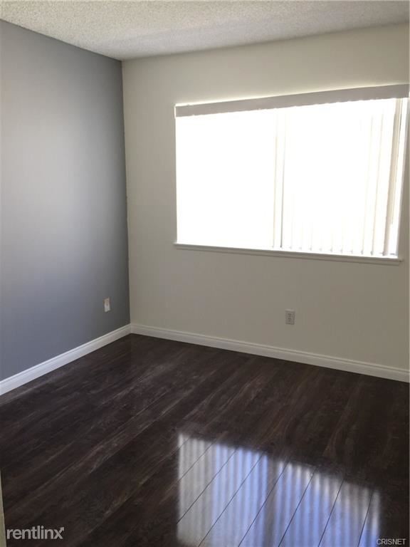Building Photo - 4 br, 2 bath House - 2185 Scenicpark St