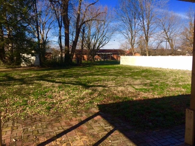 Foto del edificio - *605 MEADOWLAWN AV*-BG CITY SCHOOLS- $1595...