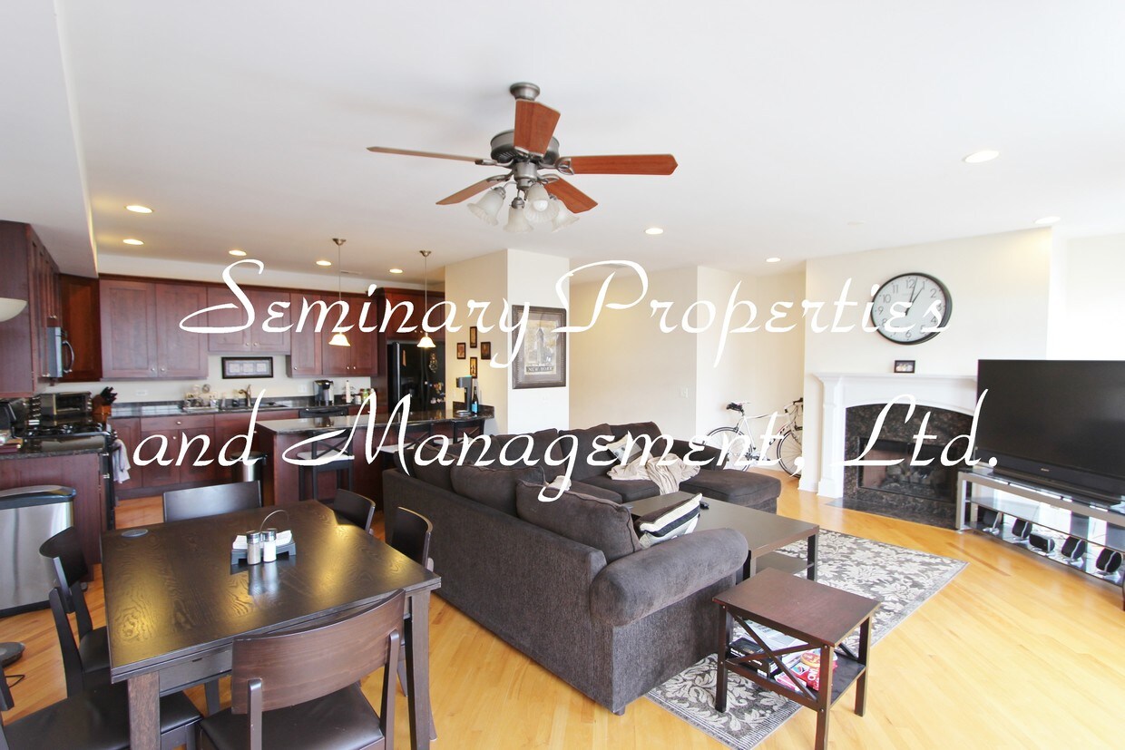 Primary Photo - 2656 N Halsted St