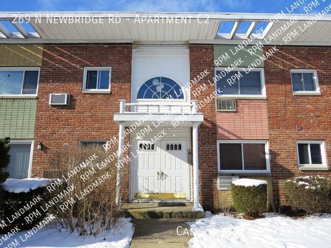 Photo - 269 N Newbridge Rd House