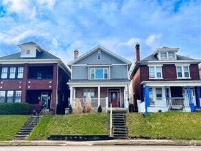 Building Photo - 1229 E Livingston Ave