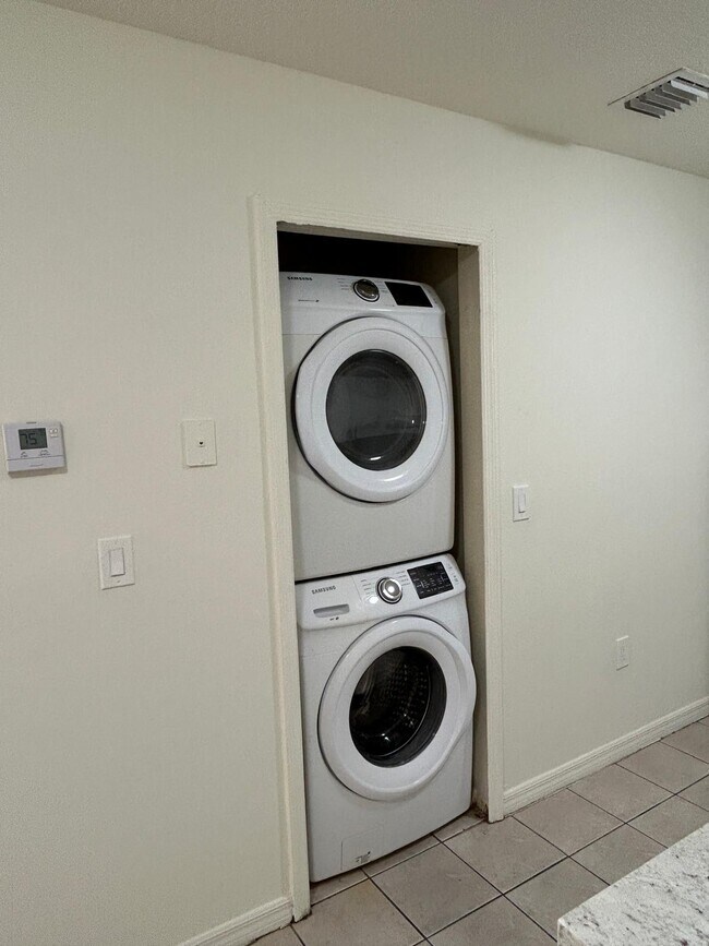 Foto del edificio - 10271 SW 182nd St