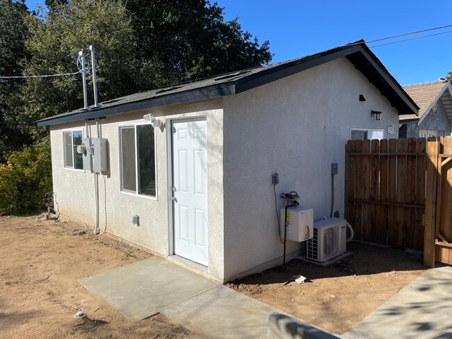 Building Photo - 655 Edgar Ave