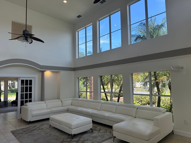 Building Photo - 4211 Chatham Oak Ct