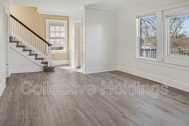 Building Photo - 1811 Fairfax Ave