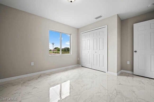 Building Photo - 608 Alabama Rd S