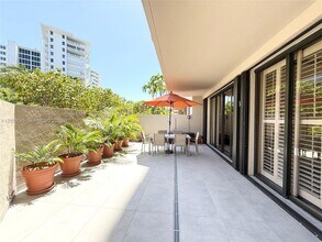 Building Photo - 251 Crandon Blvd
