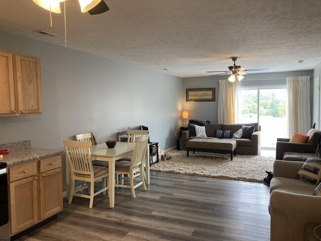 Foto del edificio - 802 Puzzle Pl