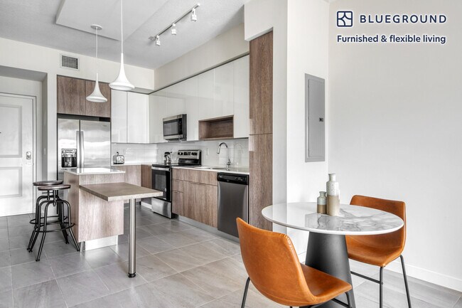 Building Photo - 12501 SW 50th Ct