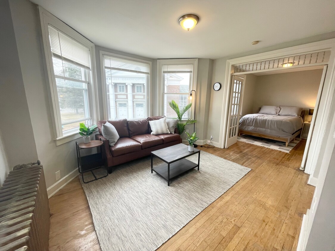 Primary Photo - 25 Maple Ave