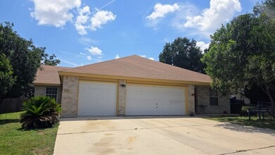 Building Photo - 523 Clearfield Dr