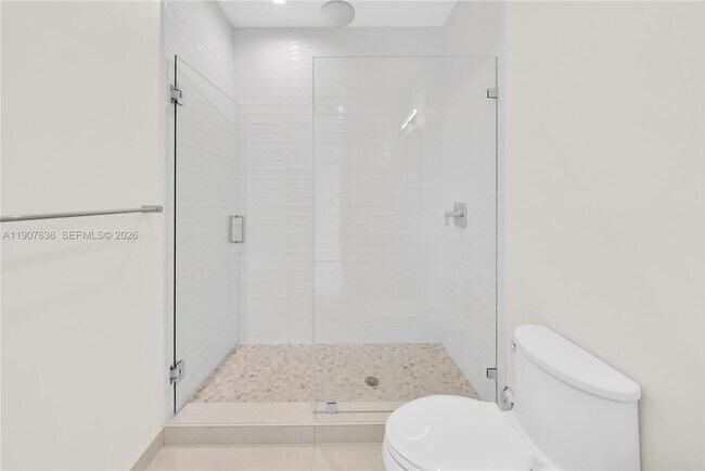 Foto del edificio - 530 SW 11th Ave