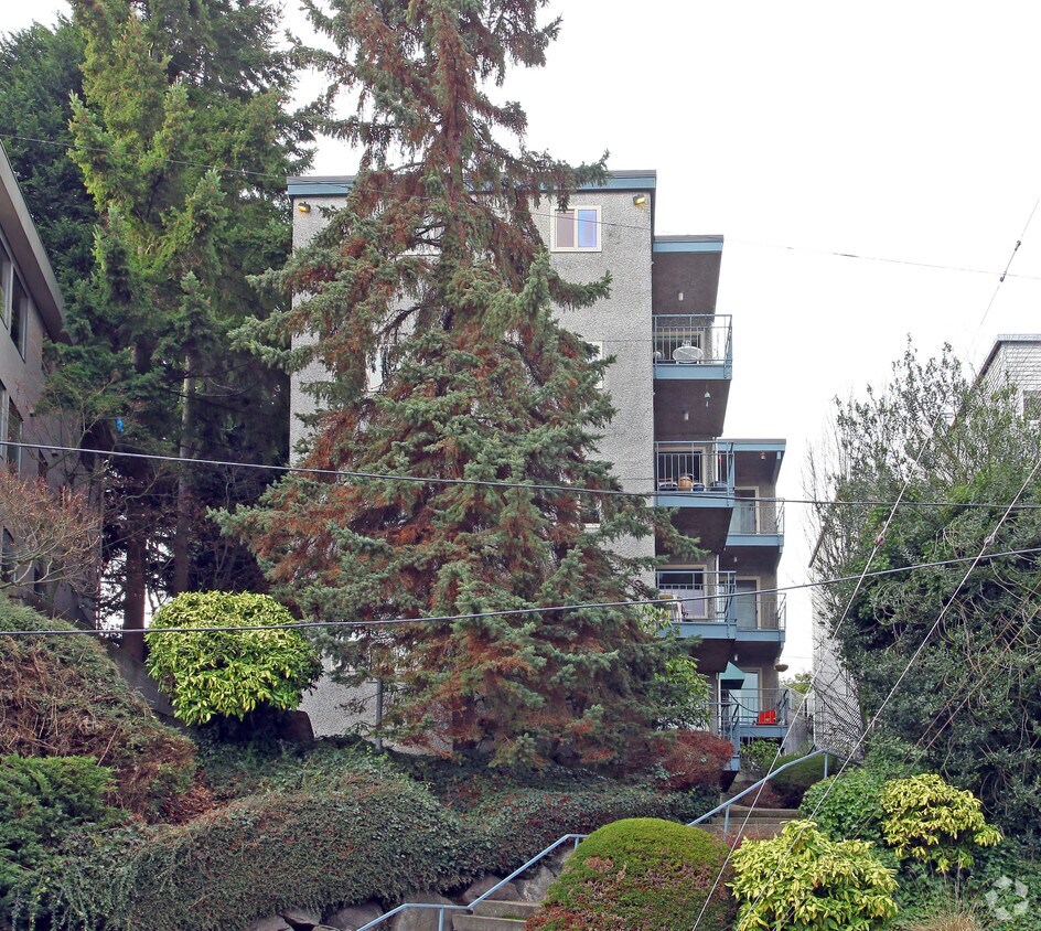 Building Photo - Sherri Lee Apartments