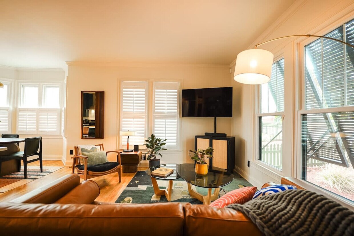 Foto principal - 905 Phillips St