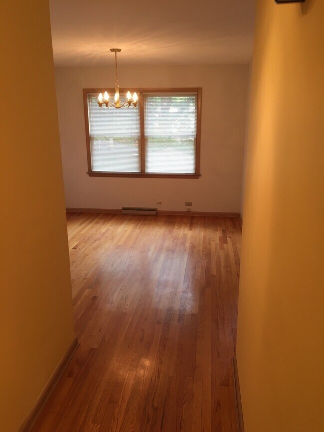 Dining Room - 412 N Oak Park Ave