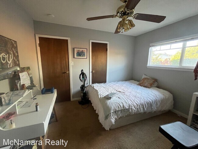 Building Photo - 3 br, 1 bath House - 11766 Los Osos Valley...