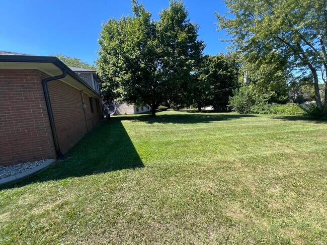 Foto del edificio - 1506 Burton Ct