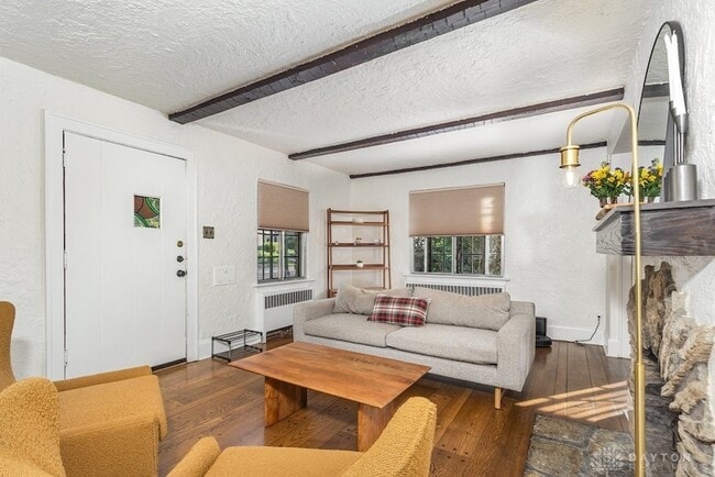 Building Photo - 6512 Park Ln