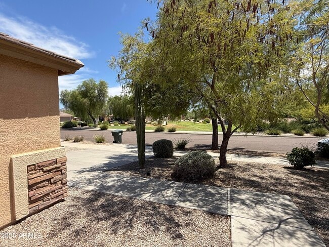 Building Photo - 12732 S 175th Dr