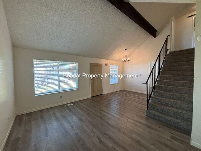 Foto del edificio - 34 Condor Cir