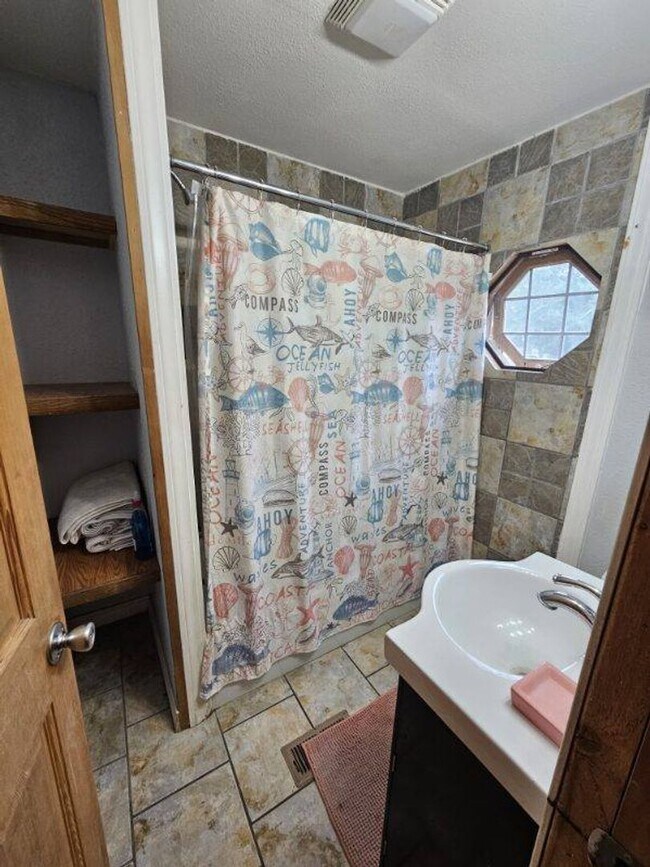 Foto del edificio - 1923 8th Ave N