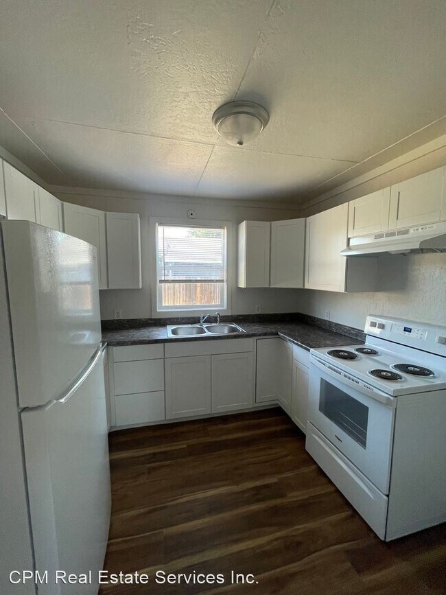 Building Photo - 3 br, 2 bath House - 1513 S Peach St.