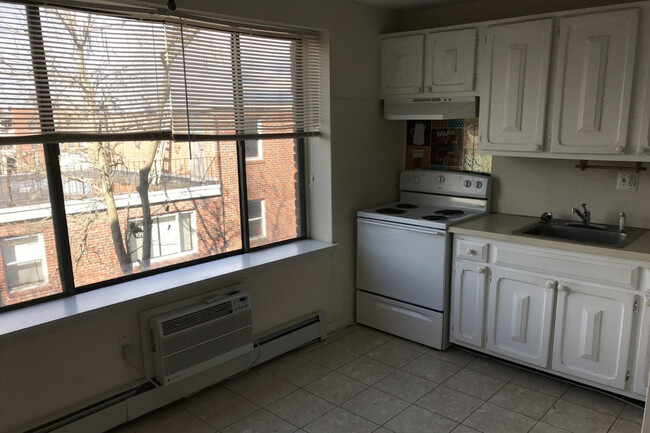 Foto del edificio - 755 Wethersfield Ave