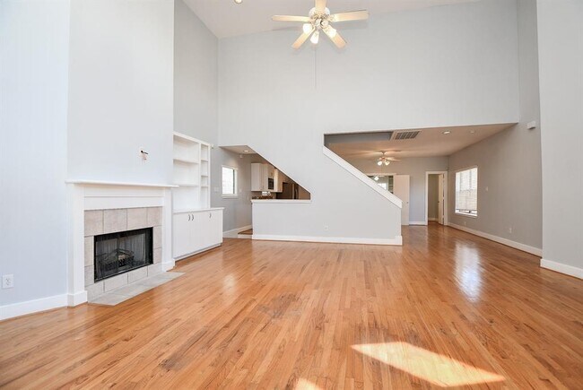 Foto del edificio - 9711 Marlive Ln