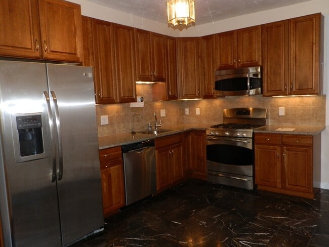 Foto del edificio - 194 Auburn St