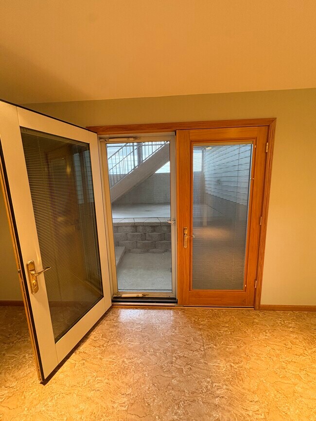 Foto del edificio - 924 Elmridge Dr