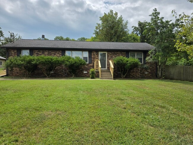 FOR LEASE Charming All-Brick Home on 1 Acr... - FOR LEASE Charming All-Brick Home on 1 Acr...