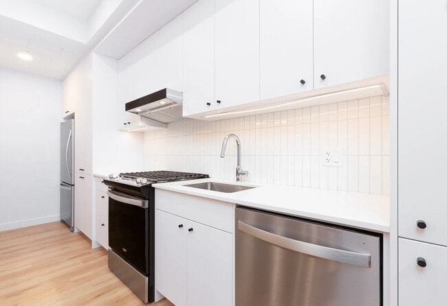 2.2SE - Kitchen - Lynnbrooke