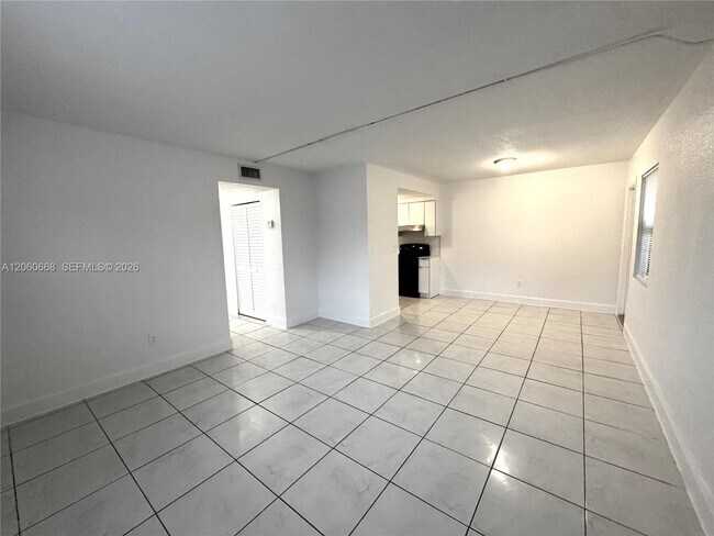 Foto del edificio - 1505 NE 136th St