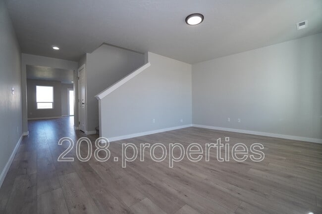 Foto del edificio - 1218 W Bass River Dr