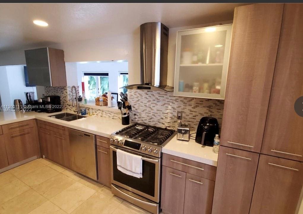 Building Photo - 5764 NW 98th Pl